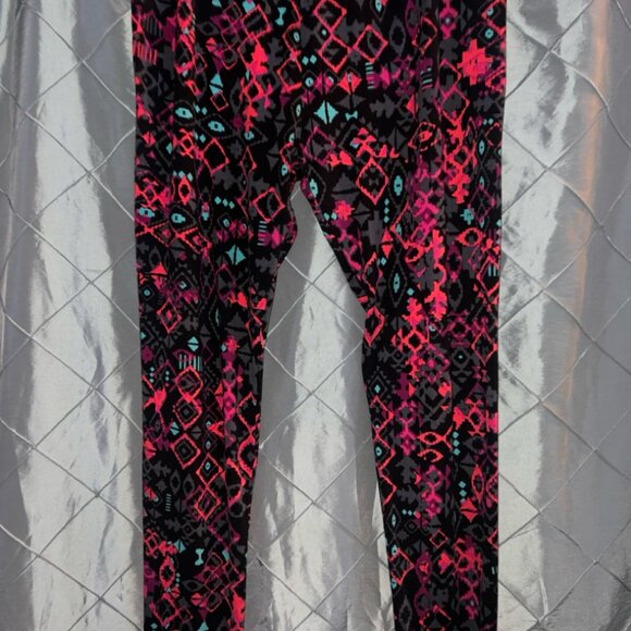 Climate Right Women‎ XL Black Pink Purple Geometric Stretch Comfort Leggings - Picture 5 of 5
